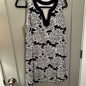 Crown & Ivy Shift Dress EUC